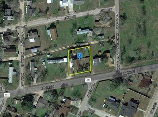 309 E Bailey St, Cuero, TX 77954
