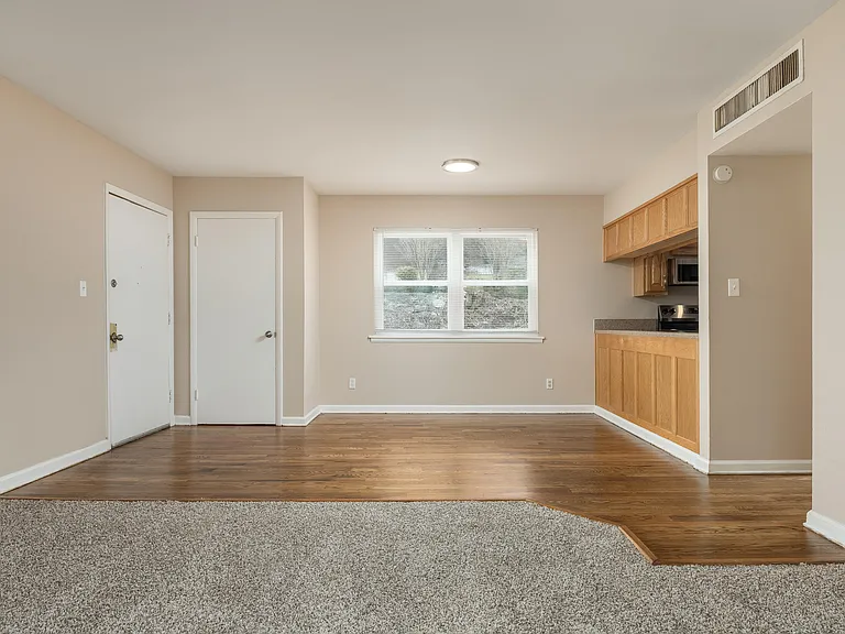 City View Apartments — Photo 15