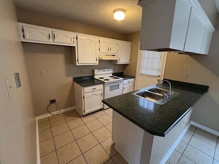 4315 Appian Cv — Photo 3