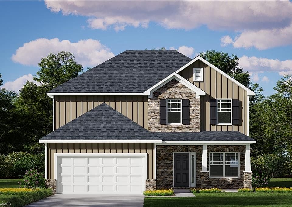 2nd image of 1329 Dandridge Dr
