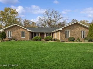 100 Prospect Ct, Prospect Heights, IL 60070