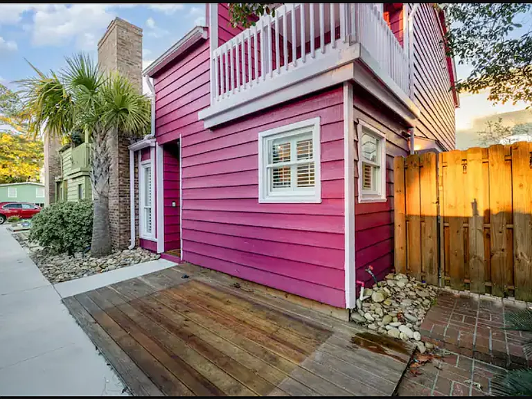 1909 Edge Dr #B — Photo 4