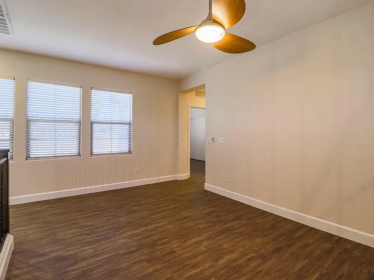3457 E Orchid Ln — Photo 23