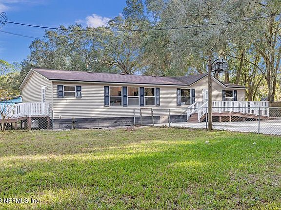 3rd image of 13725 BENTON Street