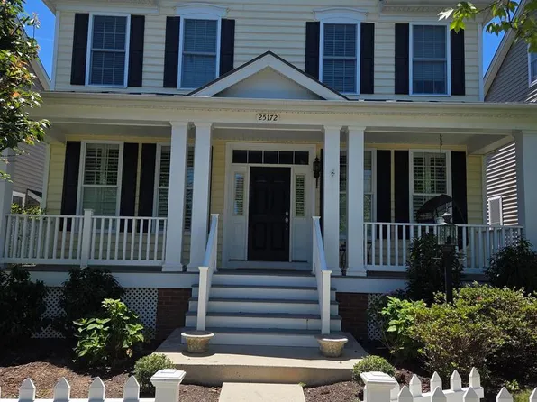 25172 Riding Center Dr, Chantilly, VA 20152
