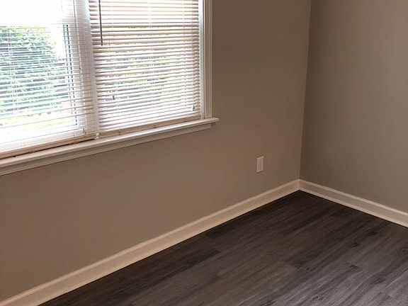 3rd image of 1133 Homestead Garden Ct APT 11