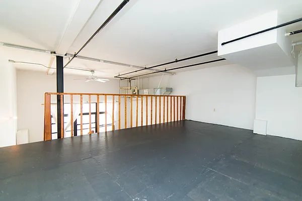 Rented by Nooklyn NYC LLC | media 31