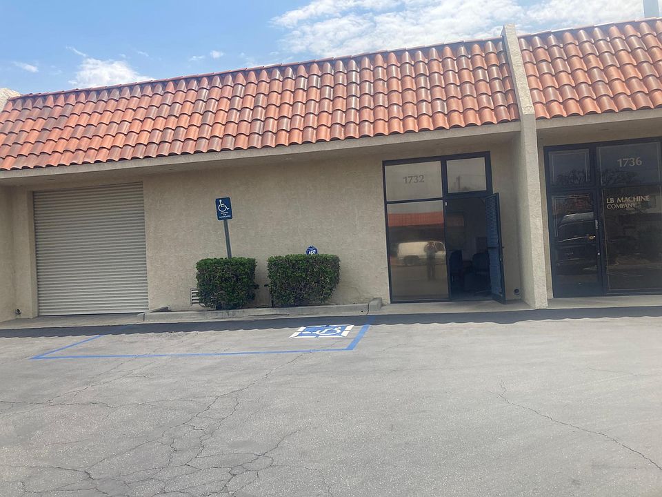 1st image of 1732 Border Ave #6