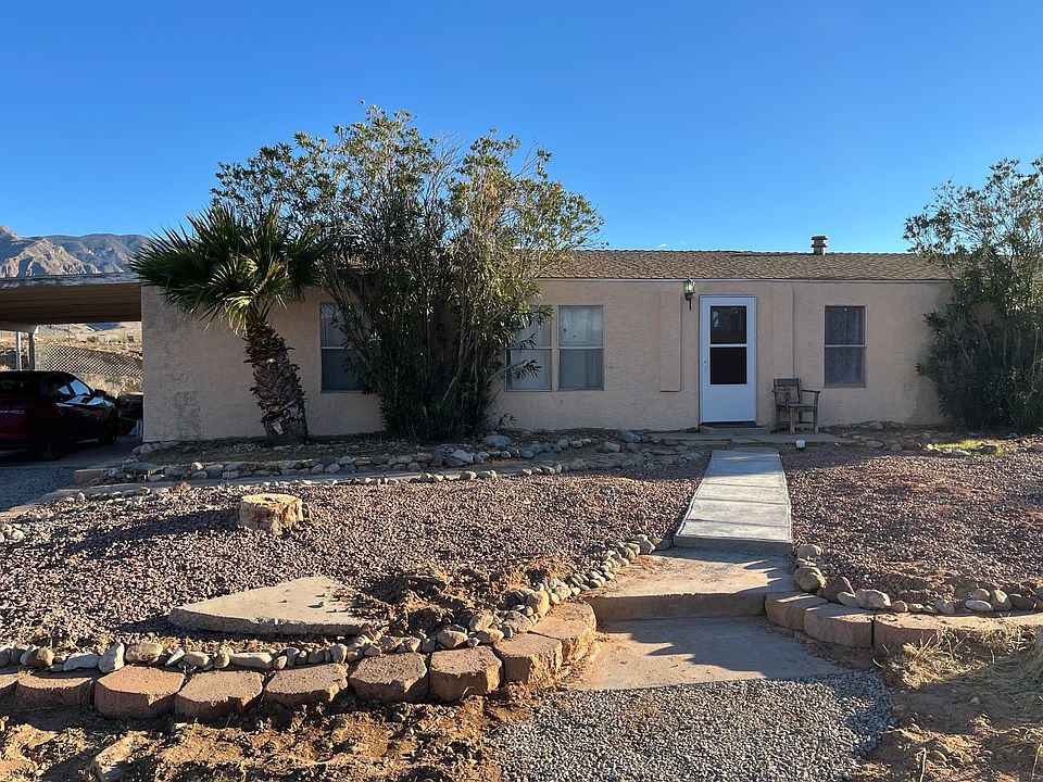 Rent the right side separate apartment in this home (amazing nature setting with spectacular views!)