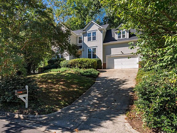 2nd image of 202 Cobble Ridge Dr