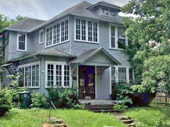 421 W Howard St, Muncie, IN 47305
