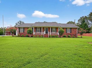 1621 W Georgia Rd, Woodruff, SC 29388