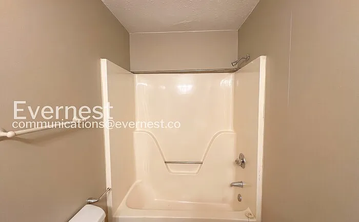 387 Jamestown Manor Dr — Photo 10