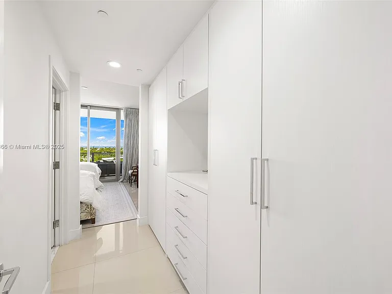 360 Ocean Dr #905S — Photo 16