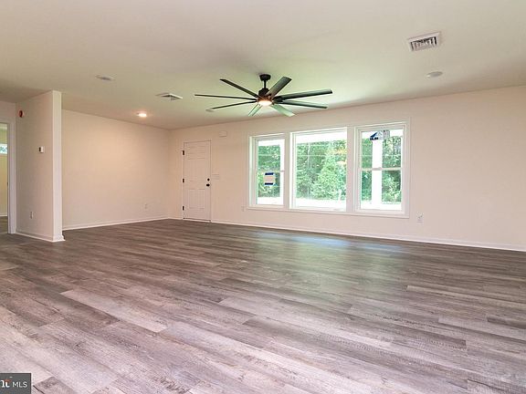 5th image of 14236 Oakley Rd