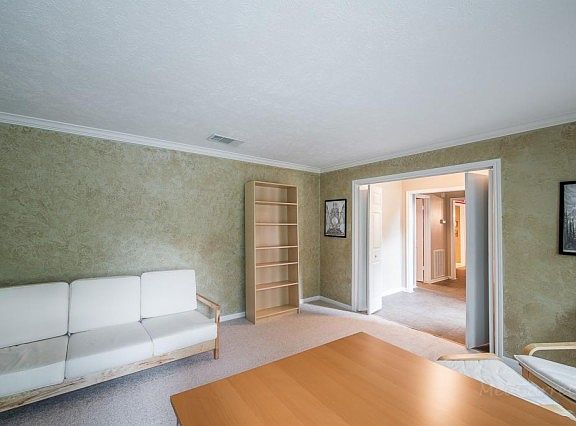 4th image of 15943 Knolls Lodge Dr