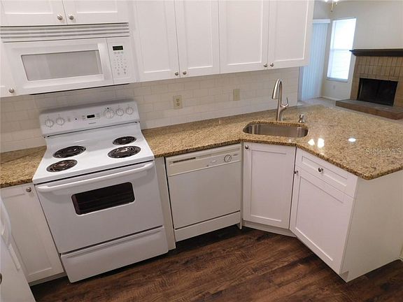 3rd image of 1751 Nantucket Ct