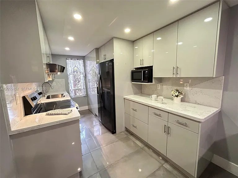14110 Kendale Lakes Cir — Photo 14