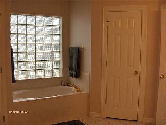 5th image of 3166 Lancaster Ln
