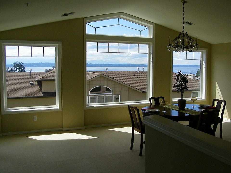 Dining room views of Olympic Mts and Puget Sound