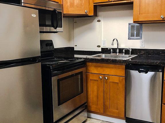 3rd image of 401 E Mercer St APT 201