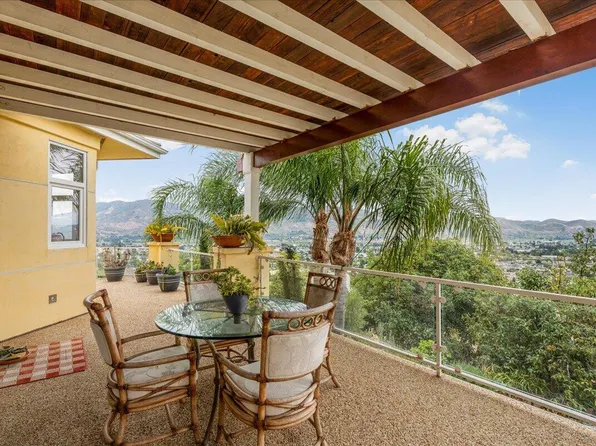 579 Glade Dr, Santa Paula, CA 93060