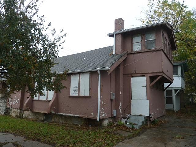 1st image of 4614 E 27th St