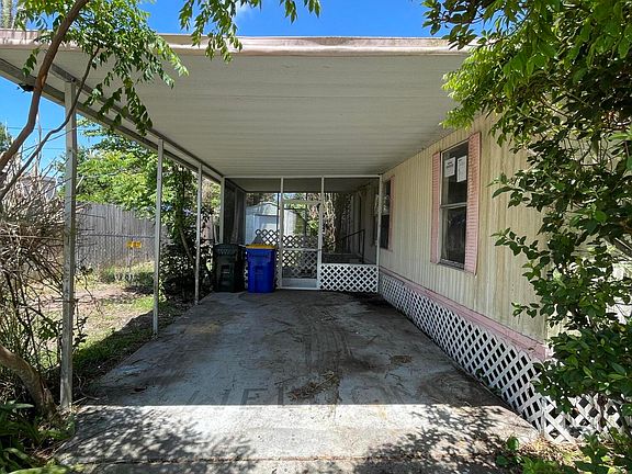 4th image of 1168 Luther Dr