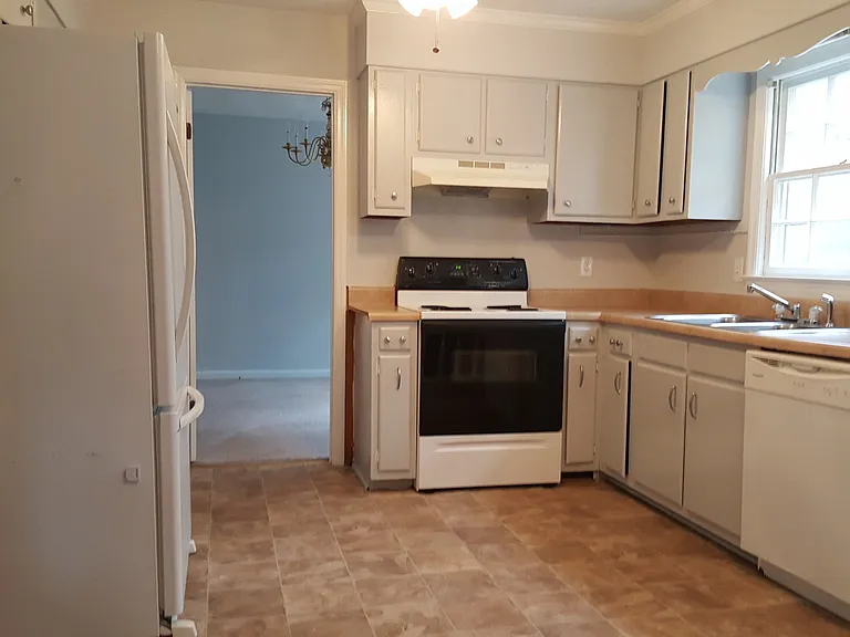 11500 Pinecroft St — Photo 8