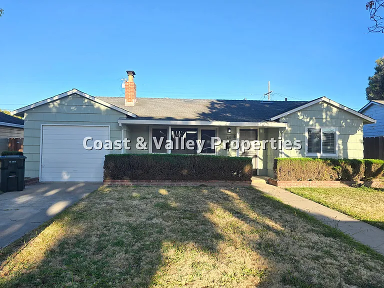 239 Terra Dr — Photo 1