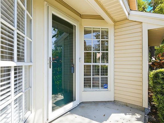 4th image of 2128 Clover Hill Rd