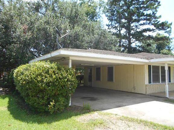 5th image of 1431 Holly Dr