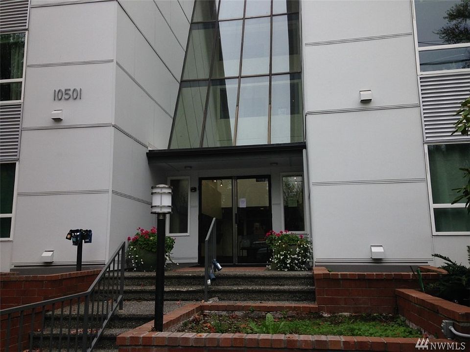 1st image of 10501 8th Ave NE APT 312