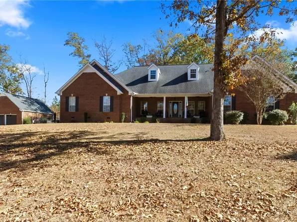 1038 Cahaba Rdg, Centreville, AL 35042