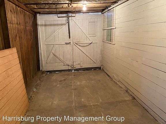 3rd image of 105 N Walnut St #A