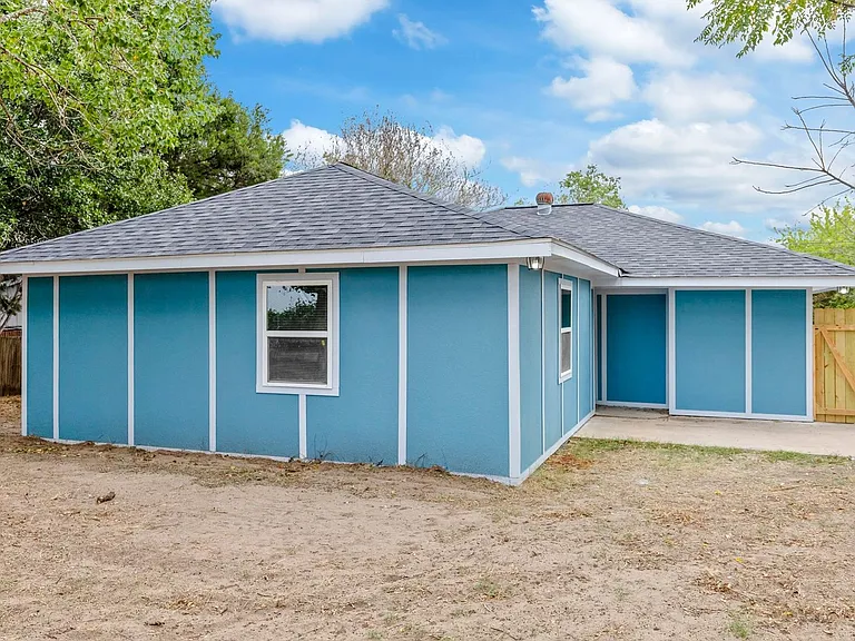 1401 Garrett St — Photo 17