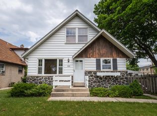 5632 N 97th St #A, Milwaukee, WI 53225