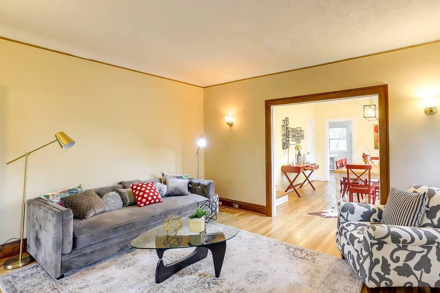 5 bed, 1850 sqft, $2,200 — Photo 4