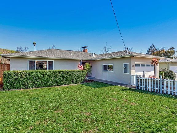 3rd image of 558 Tarragon Drive