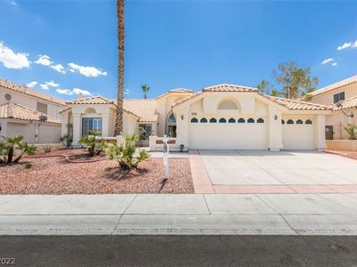 8425 Squaw Valley Ave, Las Vegas, NV, 89128