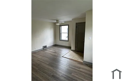 2015 W Wayne St Photo 1 2015 W Wayne St Photo 1