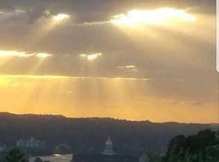 430 Silver Maple Rdg APT 10, Charleston, WV 25306