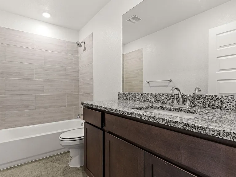 906 Wax Myrtle Ct — Photo 11