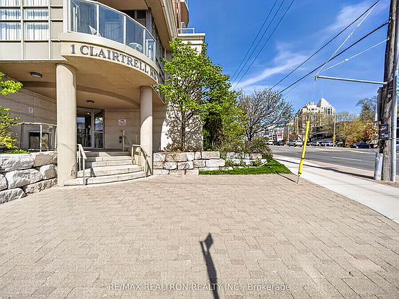 4th image of 1 Clairtrell Rd #205