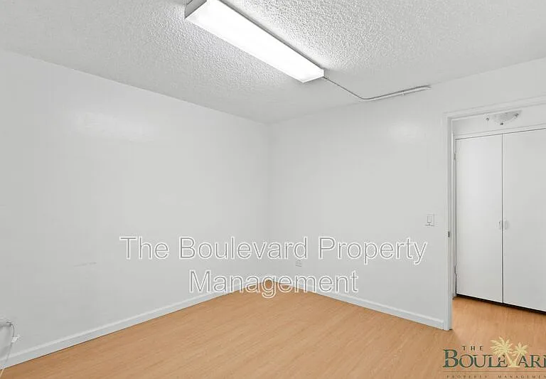 1260 Richard Ln #B318 — Photo 14