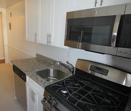 4th image of 10101 67th Dr APT 5C