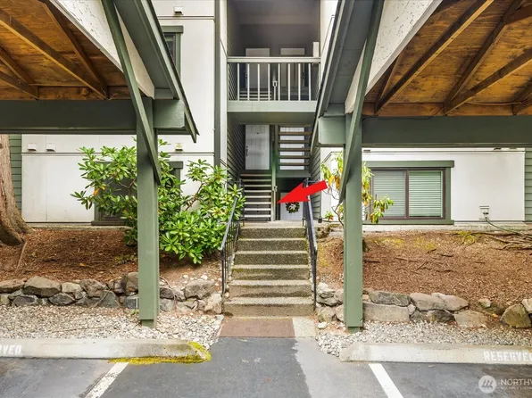 12904 126th Court NE #J103, Kirkland, WA 98034