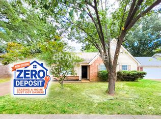 2556 Appling Crest Dr, Memphis, TN 38133