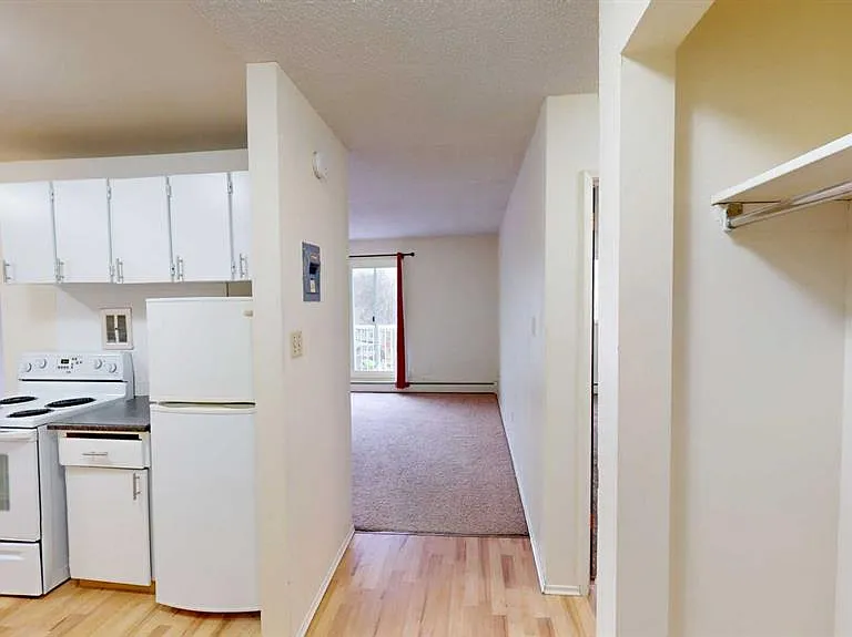 9807 108th Ave #309 — Photo 2