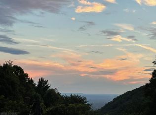 222 Newts Hill Rd, Fancy Gap, VA 24328